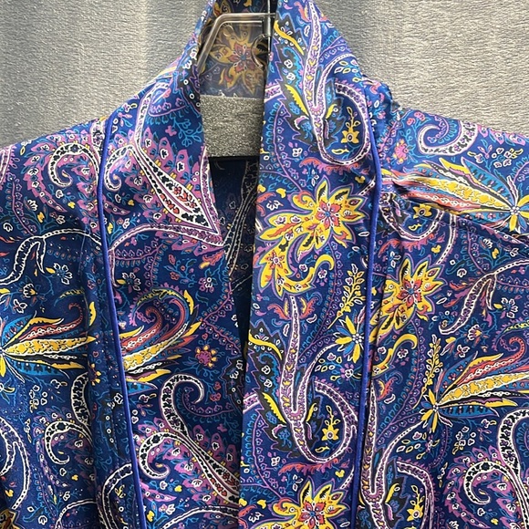 Vintage Christian Dior printed robe - Picture 2 of 7